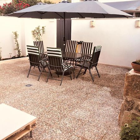 Acogedora Casa Con Patio En El Tiemblo Apartment Luaran gambar