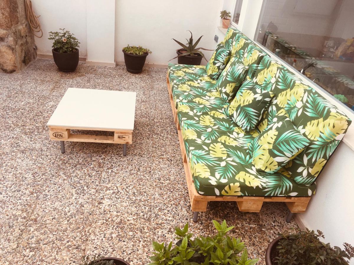 Acogedora Casa Con Patio En El Tiemblo Apartment Luaran gambar